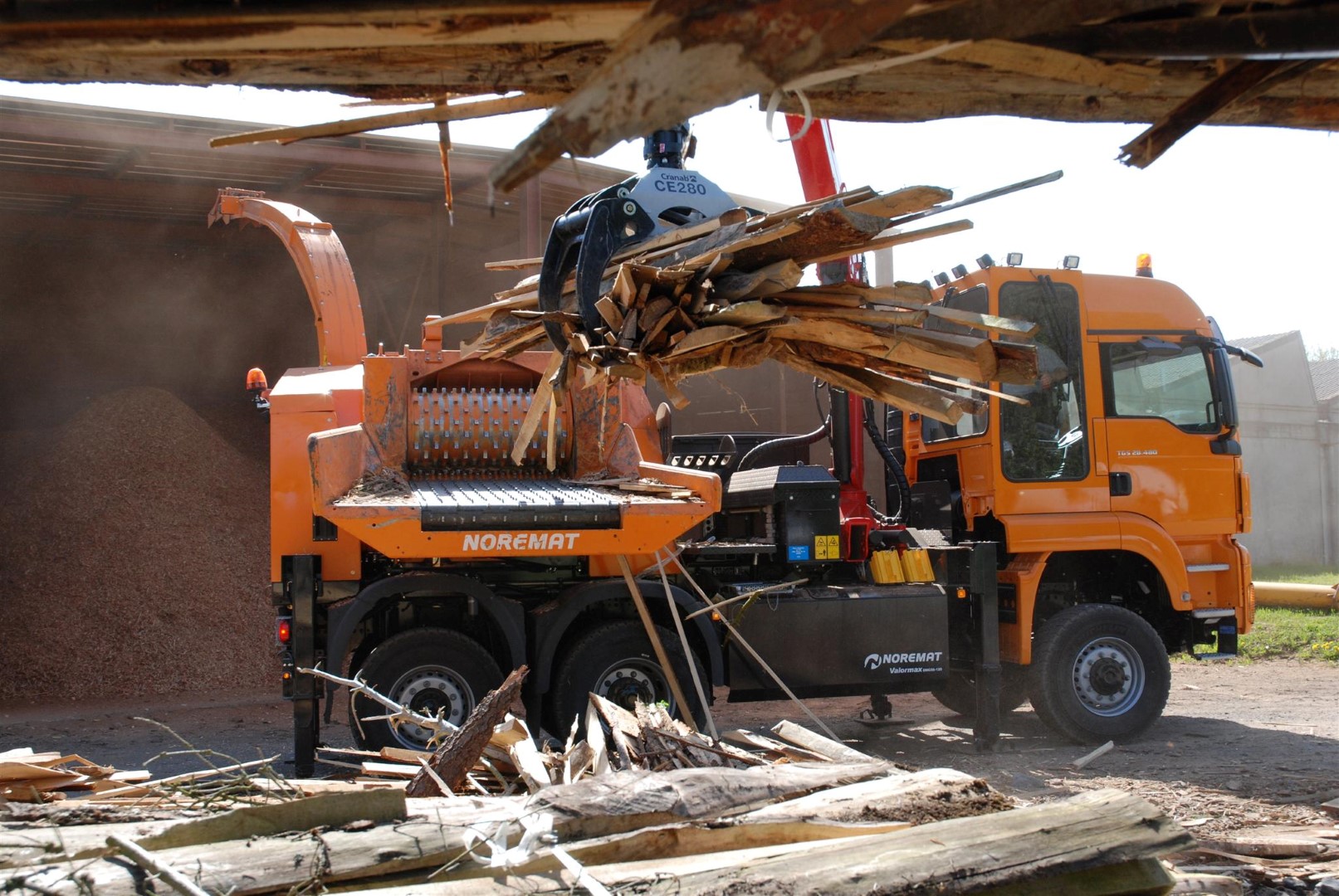 Déchiqueteuse sur camion Valormax Noremat Jenz 7